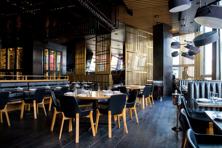 Warm, inviting restaurant dining room